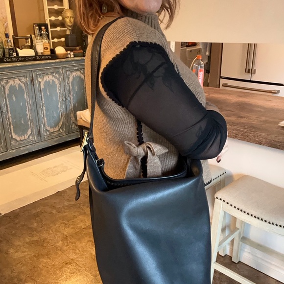 VTG Coach Bucket Bag Black Leather - Picture 3 of 8